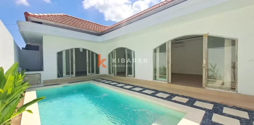 2 bedrooms Villa in Canggu, Badung, Indonesia No. 12572