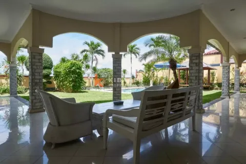 3 bedrooms Villa in Ungasan, Badung, Indonesia No. 12566 8