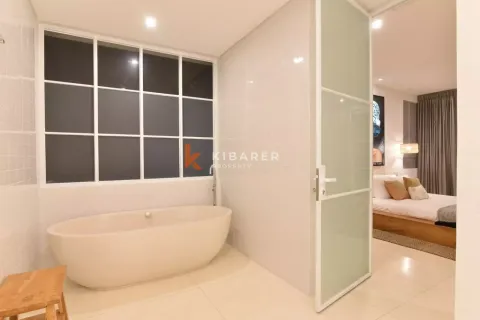 4 bedrooms Villa in Canggu, Badung, Indonesia No. 12569 20