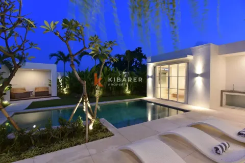 4 bedrooms Villa in Canggu, Badung, Indonesia No. 12569 2