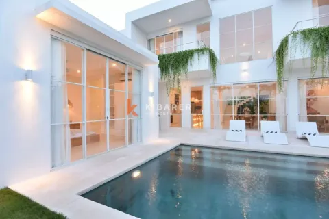 4 bedrooms Villa in Canggu, Badung, Indonesia No. 12569 3