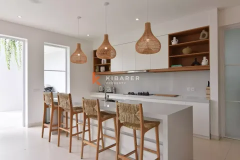 4 bedrooms Villa in Canggu, Badung, Indonesia No. 12569 10