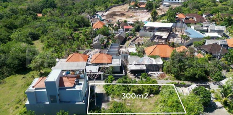 300m2 Land in Nusa Dua, Badung, Indonesia No. 13334