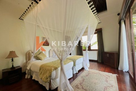 3 bedrooms Villa in Seminyak, Badung, Indonesia No. 12989 22