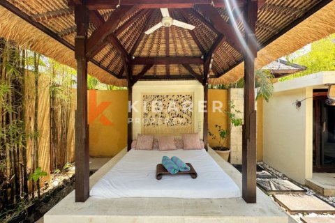 3 bedrooms Villa in Seminyak, Badung, Indonesia No. 12989 4