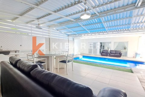5 bedrooms Villa in Nusa Dua, Badung, Indonesia No. 12987 5