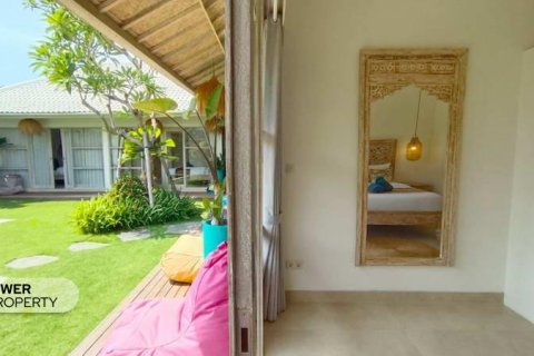 4 bedrooms Villa in Canggu, Badung,  No. 9303 13