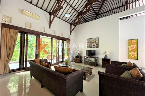 3 bedrooms Villa in Tibubeneng, Badung, Indonesia No. 13029 18
