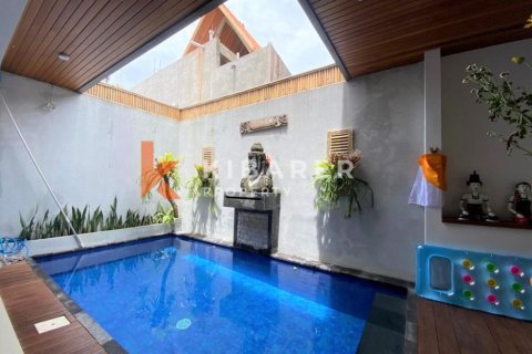 4 bedrooms Villa in Canggu, Badung, Indonesia No. 13027