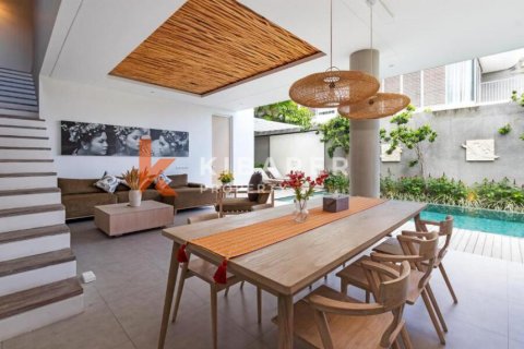 2 bedrooms Villa in Seminyak, Badung, Indonesia No. 13028 8