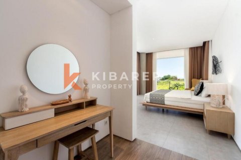 2 bedrooms Villa in Seminyak, Badung, Indonesia No. 13028 12
