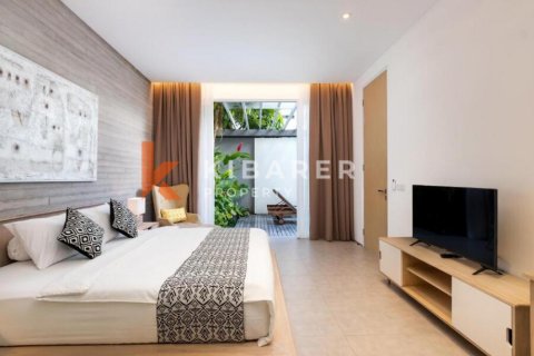 2 bedrooms Villa in Seminyak, Badung, Indonesia No. 13028 11