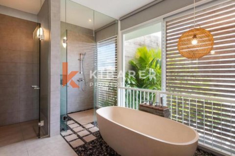 2 bedrooms Villa in Seminyak, Badung, Indonesia No. 13028 16