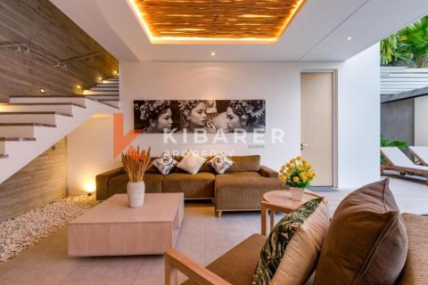 2 bedrooms Villa in Seminyak, Badung, Indonesia No. 13028 4