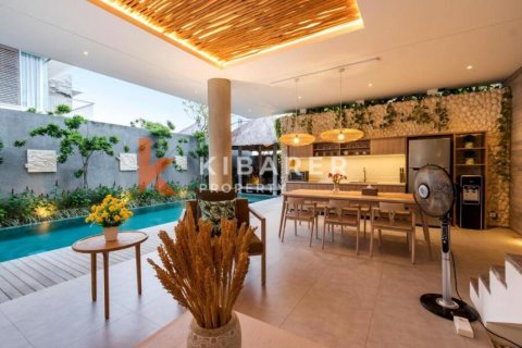 2 bedrooms Villa in Seminyak, Badung, Indonesia No. 13028 5