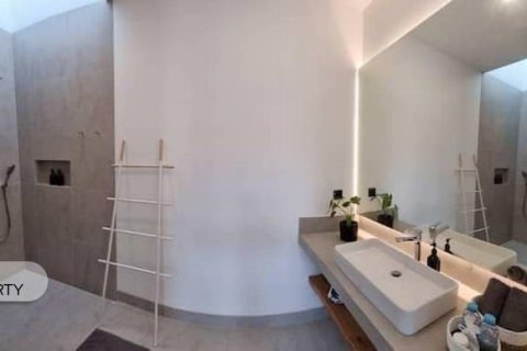 6 bedrooms Villa in Seminyak, Badung, No. 9381 14