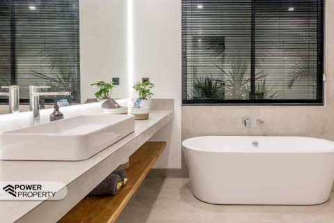 6 bedrooms Villa in Seminyak, Badung, No. 9381 30