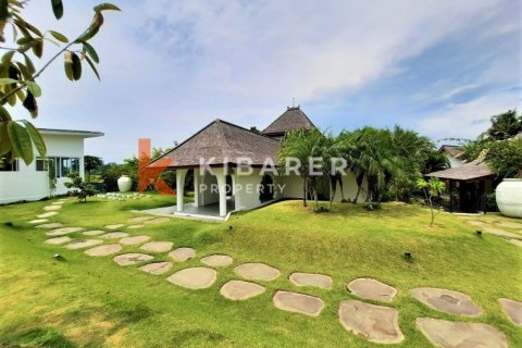4 bedrooms Villa in Tabanan, Indonesia No. 12645 19