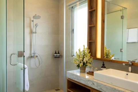 5 bedrooms Villa in Seminyak, Badung,  No. 7585 17