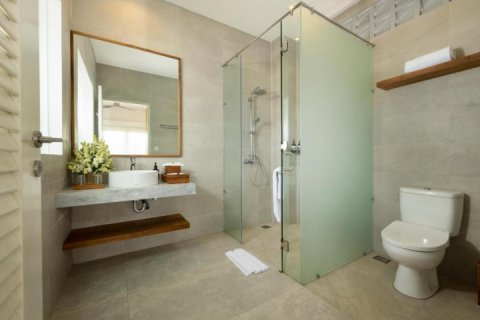 5 bedrooms Villa in Seminyak, Badung,  No. 7585 21