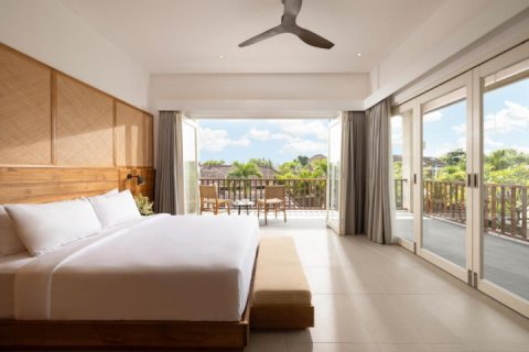 5 bedrooms Villa in Seminyak, Badung,  No. 7585 16