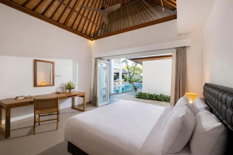 5 bedrooms Villa in Seminyak, Badung,  No. 7585 20