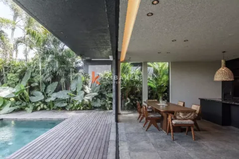 4 bedrooms Villa in Tibubeneng, Badung, Indonesia No. 12036 5