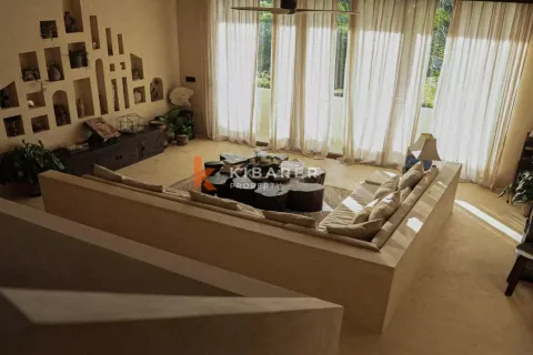 2 bedrooms Villa in South Kuta, Badung, Indonesia No. 12034 7