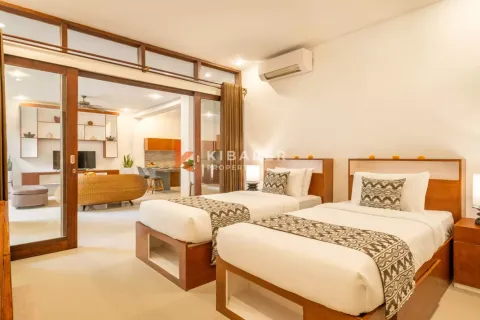 3 bedrooms Villa in Kerobokan, Badung, Indonesia No. 12039 17