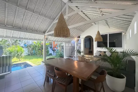 3 bedrooms Villa in Badung, Indonesia No. 11741 5