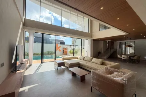 4 bedrooms Villa in Jimbaran, Badung, Indonesia No. 11744 5