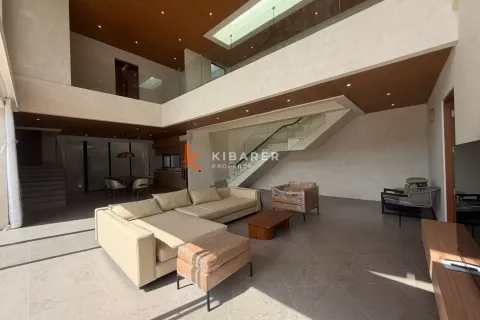 4 bedrooms Villa in Jimbaran, Badung, Indonesia No. 11744 4