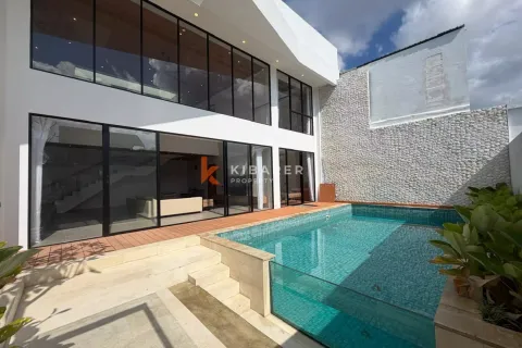 4 bedrooms Villa in Jimbaran, Badung, Indonesia No. 11744 2