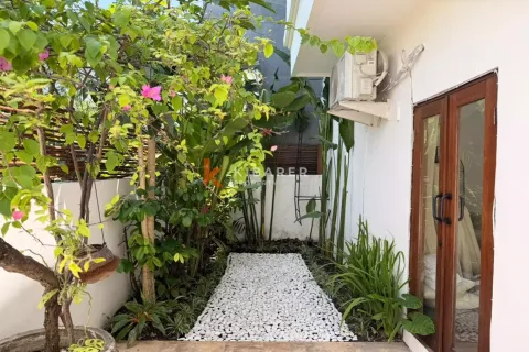 3 bedrooms Villa in Tibubeneng, Badung, Indonesia No. 11742 11