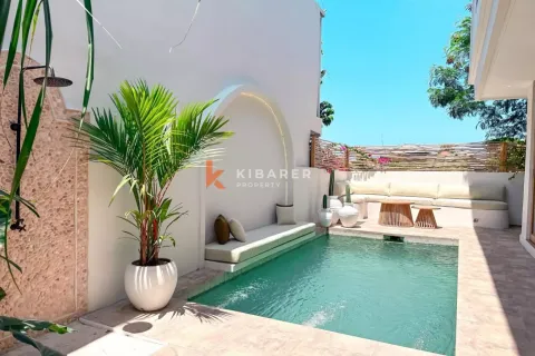 3 bedrooms Villa in Tibubeneng, Badung, Indonesia No. 11742 2