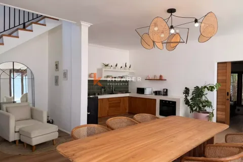 3 bedrooms Villa in Tibubeneng, Badung, Indonesia No. 11742 5