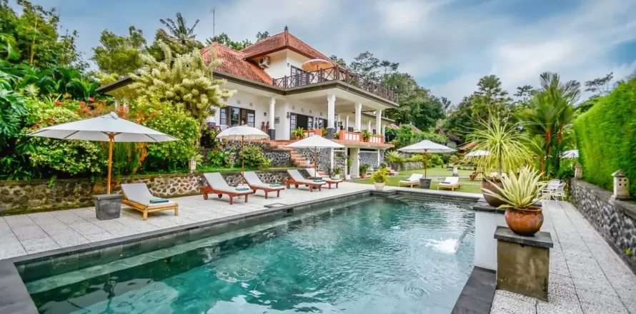 Вилла с 11 спальнями в Karangasem, Карангасем, Индонезия № 10553