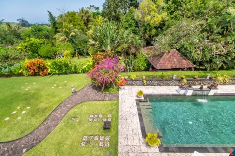 Вилла с 11 спальнями в Karangasem, Карангасем, Индонезия № 10553 8