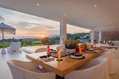 600m2 Villa in Buleleng, Indonesia No. 13684 12