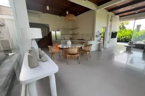 4 bedrooms Villa in Tumbak Bayuh, Mengwi, Badung, Indonesia No. 12817 9