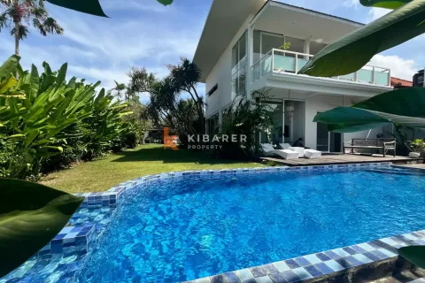 4 bedrooms Villa in Tumbak Bayuh, Mengwi, Badung, Indonesia No. 12817