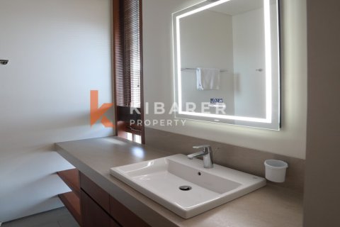 4 bedrooms Villa in Jimbaran, Badung, Indonesia No. 11841 27