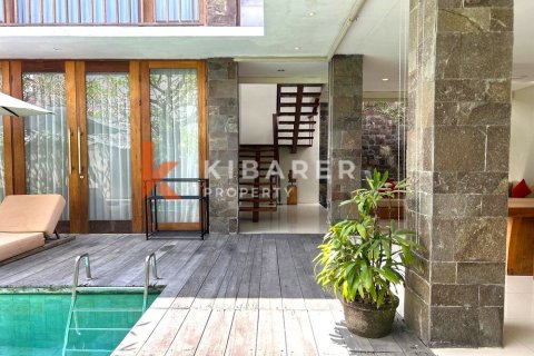 2 bedrooms Villa in Seminyak, Badung, Indonesia No. 11843 3