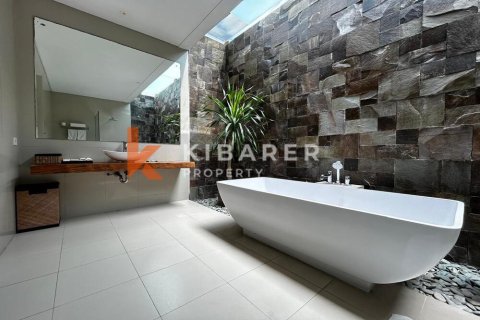 2 bedrooms Villa in Seminyak, Badung, Indonesia No. 11843 23