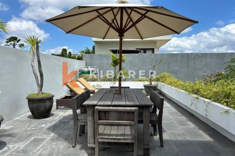 2 bedrooms Villa in Seminyak, Badung, Indonesia No. 11843 7