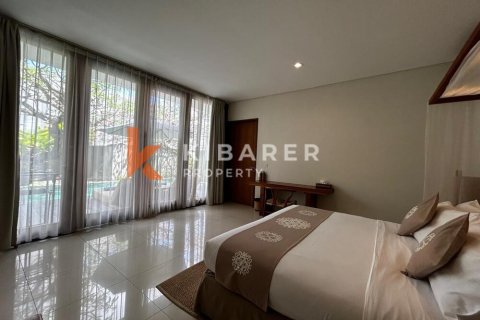 2 bedrooms Villa in Seminyak, Badung, Indonesia No. 11843 19