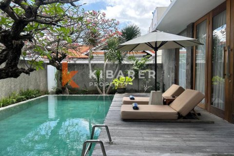 2 bedrooms Villa in Seminyak, Badung, Indonesia No. 11843 2