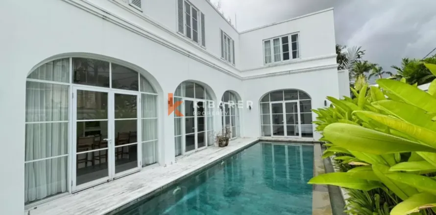 3 bedrooms Villa in Tibubeneng, Badung, Indonesia No. 11847