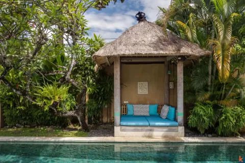 3 bedrooms Villa in Seminyak, Badung, Indonesia No. 10100 10