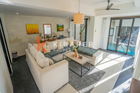 4 bedrooms Villa in Jimbaran, Badung, Indonesia No. 12728 8